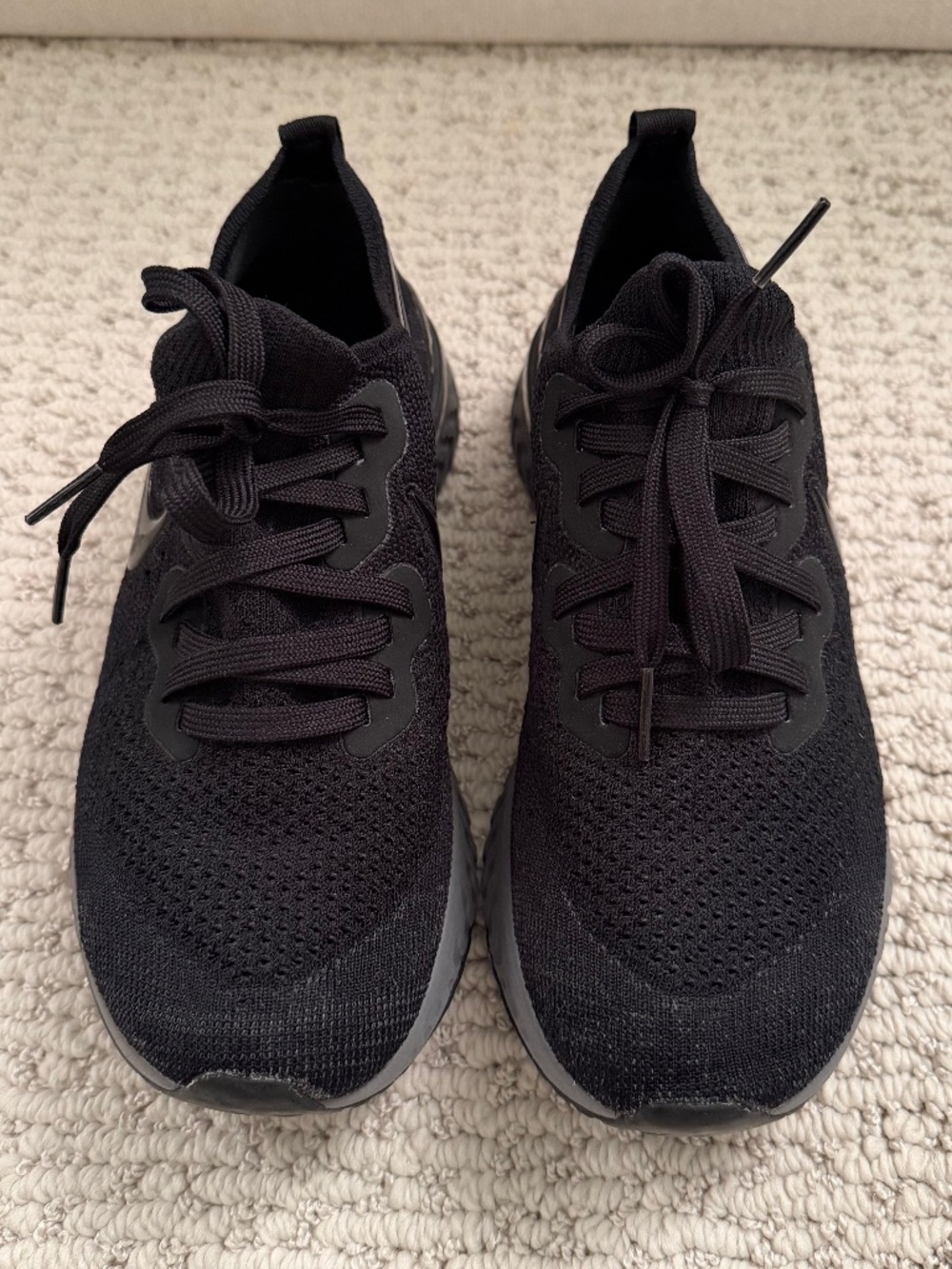 Nike Epic React Flyknit 2 in Black